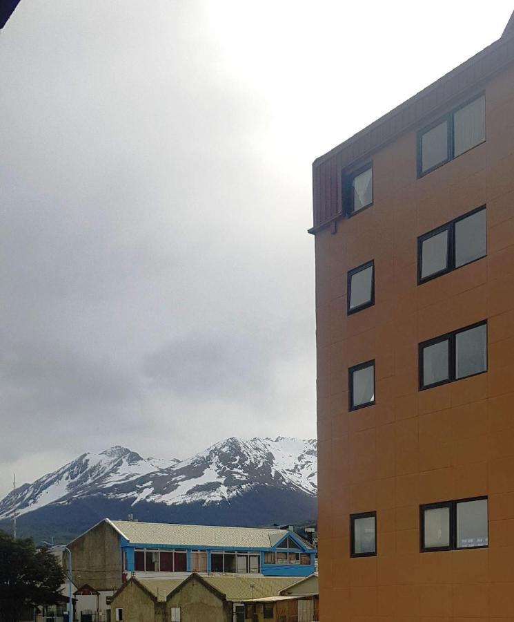 Hostal Malvinas Ushuaia Exterior foto