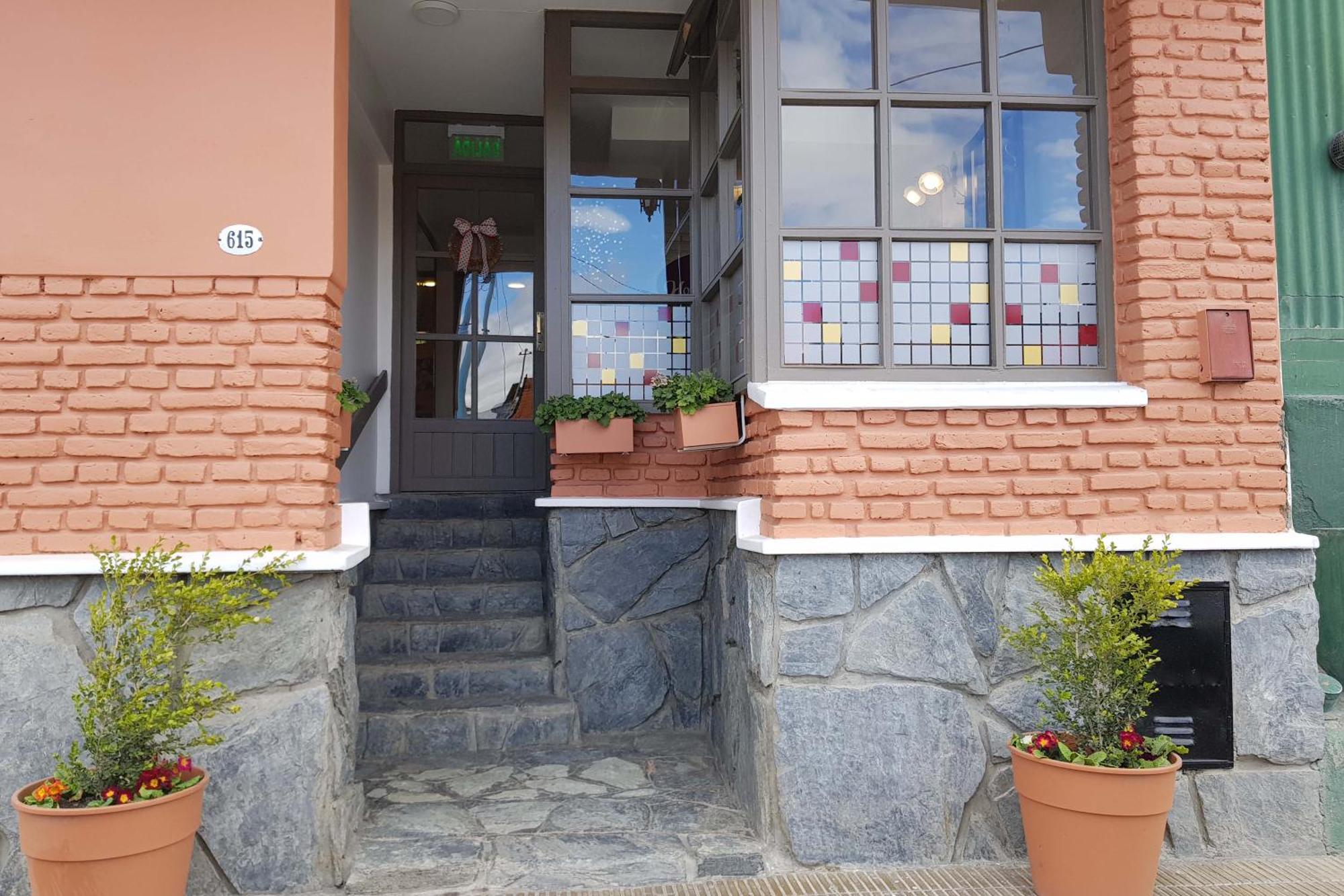 Hostal Malvinas Ushuaia Exterior foto